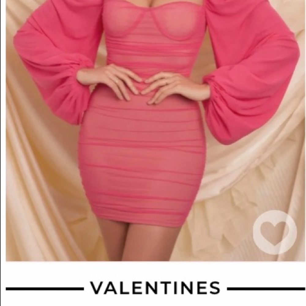 Sexy Pink dress with puff sleeves